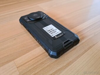 Predám  odolný telefón 5,45″ 4G Lte 10600 mAh batéria - - 17