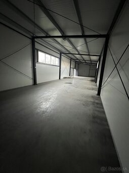 Predám sendvičovú halu o rozmere 300m² - 17