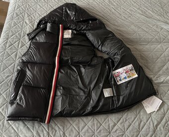 Moncler vesta - 17
