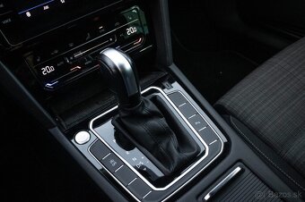 Volkswagen Passat Variant 2.0 TDI Elegance DSG - 17