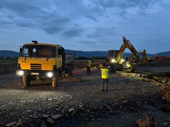 Tatra 815 S3 - Menzi Muck (kráčajúci bager) - 17