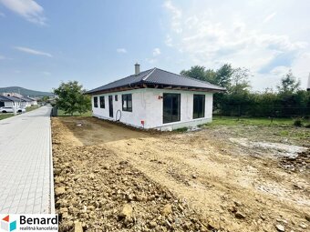 VRANOV NAD TOPĽOU-SOĽ, RODINNÝ DOM-MUROVANÁ NOVOSTAVBA, HOLO - 17