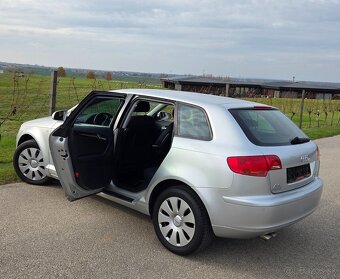 Audi A3 1.9 TDI 77KW/105 koní R.V.05/2006 - 17
