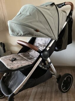 Sportovy kočik Petite&Mars iron green - 17