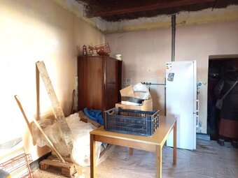 Na predaj dva rodinné domy so stodolou Bátovce,okr.LV - 17