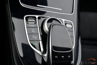 Mercedes-Benz E trieda Sedan 200 A/T - 17