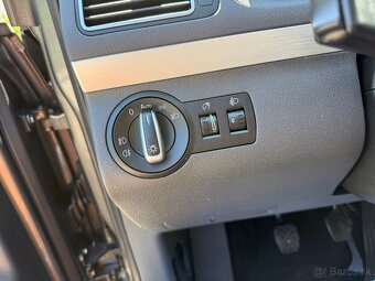 ► VW TOURAN 2,0 TDI-103 kW, 7 MÍST, NAVI, AUTOM. PARKOVÁNÍ ◄ - 17