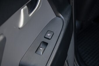 Kia Sportage 2.0 CRDi 4WD - 17