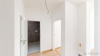 PINK Reality POSLEDNÝ VOĽNÝ DOM NA PREDAJ Moderné a pokojné - 17