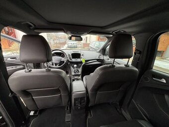 Ford Kuga ST Line - 17