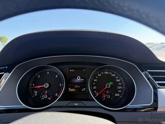 Volkswagen Passat 1.6 TDI Comfortline - 17