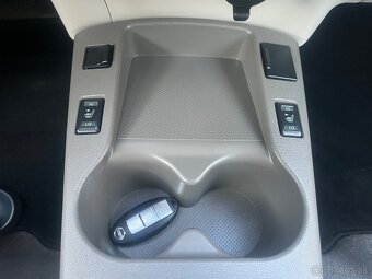 Nissan LEAF Tecna Elektro 80kw, rok 6/2013, biela perleť - 17