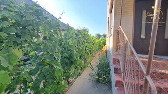 ZNÍŽENÁ CENA Na predaj 4 izbový rodinný dom v tichej časti  - 17