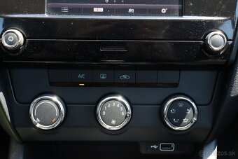 Škoda Octavia 1.6 TDI 115k Ambition - 17