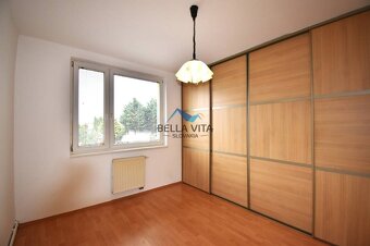 EXKLUZÍVNE - Moderný 3-izbový byt po rekonštrukcii na predaj - 17