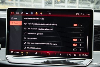 Volkswagen Passat Variant 2.0 TDI Elegance DSG - 17