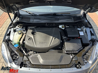 Volvo V40 D2 2.0L 120k Kinetic - 17