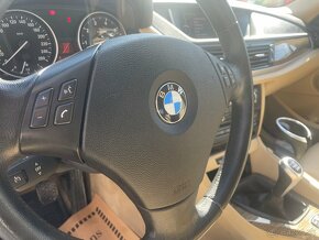BMW X1 xDrive 20i (4x4) Luxury - 17