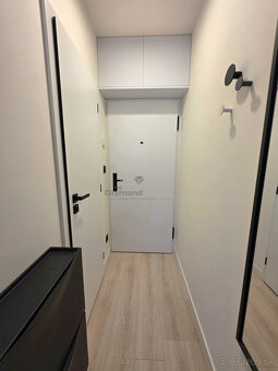 NA PREDAJ PEKNÝ 1 - IZBOVÝ BYT NA ULICI KRIVÁ, KOŠICE - JUH - 17