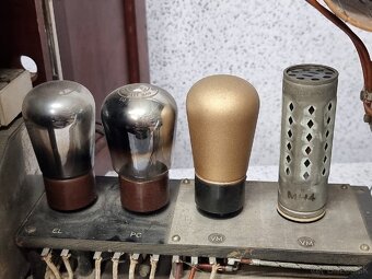 RADIOLA TYP 303 V 》UNIKÁTNE STAROŽITNÉ RADIO - 17