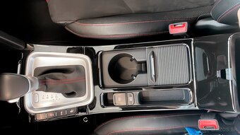 Športová KIA CEED GT - 1,6 150kw AT - 17