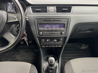 Škoda Rapid 1.6tdi 2013 PLNE POJAZDNÉ - 17
