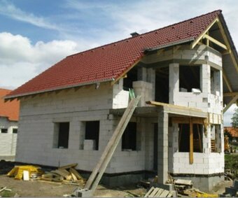 Vykonávame rekonštrukcie,bytov,domov, aj stavby RD - 17