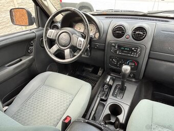Jeep Cherokee KJ 2.8 CRD Dovoz IT Top stav bez hrdze - 17