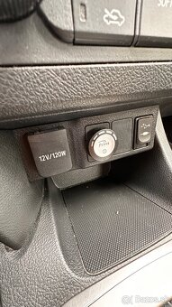 Predám Toyota Auris 1.6 CVT + LPG (Automat) - 17