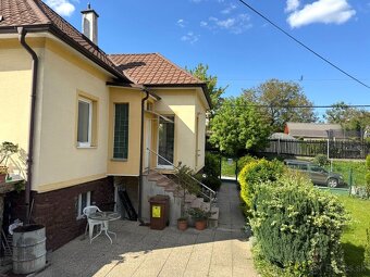 KRÁSNY RODINNÝ DOM NA PREDAJ, HANDLOVÁ - 17