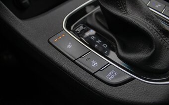 Hyundai i30 1.6 CRDi automat - 17