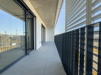 Prenájom 2 izbového bytu 54 m2 + 14 m2 Prístavná, Bratislava - 17
