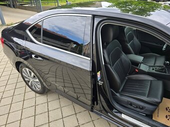 Škoda Superb Premium Edition 147kW KESSY vyhr.čelné sklo sed - 17