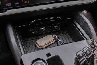 Kia Sportage 1.6 T-GDi Platinum A/T - 17