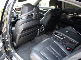 BMW Rad 7 740Li xDrive A/T - 17