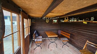 Exkluzívna Ponuka: Rodinný dom s obrovským pozemkom a potenc - 17