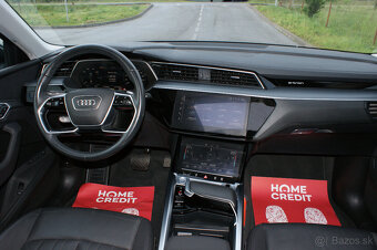 Audi E-tron 50 quattro - 17