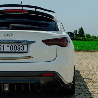 Infiniti FX Vettel by Brabus 309 kw 1 zo 150 - 17