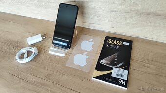 Apple iPhone SE 2020 - super stav + DARČEK - 17