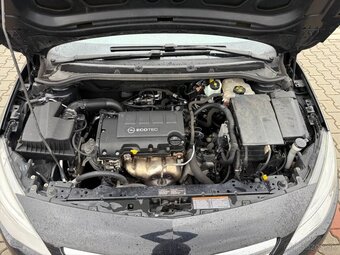 Opel Astra 1.4 16V ČR naj. 145t - 17