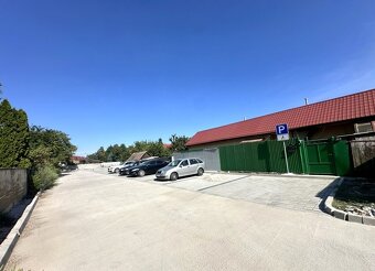 Moderne zariadený 2 izbový byt 55,90 m2 s balkónom Galanta - 17