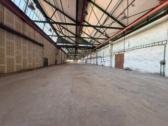 Na prenájom výrobné haly - 4320m2 / 3024m2 - Voľné ihned - 17