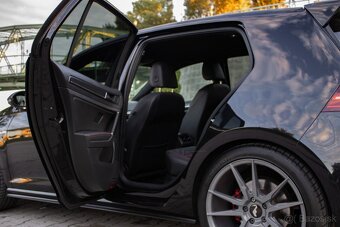 Volkswagen Golf 7.5 GTI DSG - 17