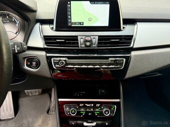 BMW 218D ACTIVETOURER BOHATÁ VÝBAVA 2021 - 17