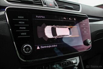 Škoda Superb Combi Sportline 2.0 140kW 4x4 DSG - 17