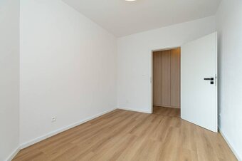 NA PREDAJ 5 – IZB. ROD. DOM, MALÁ IDA – PANSKÝ LES - 17