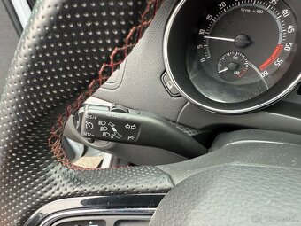 ► ŠKODA YETI 2,0 TDI MONTE CARLO 4x4 - PARK. SENZORY, NAVI ◄ - 17