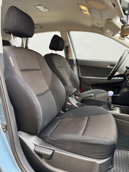 HYUNDAI i30, HATCHBACK, 1,6i, BENZÍN, MANUÁL, 145 970 KM - 17