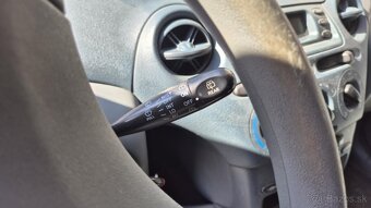 Toyota Yaris 1,0i 50kw kód motora: 1SZ - 17