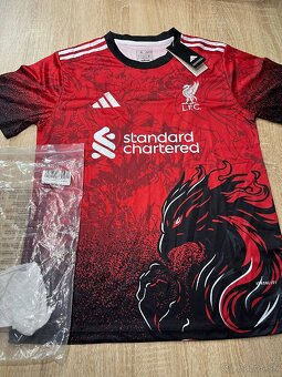 Real Madrid, Liverpool - 17